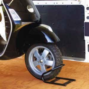 Držák předního kola motocyklu MotoWheel Chock Front, parkovací kolébkový stojan do garáže obytného auta a na přepravní přívěs, ocel 303622 Držák předního kola motocyklu MotoWheel Chock Front, parkovací kolébkový stojan do garáže obytného auta a na přepravní přívěs, ocel 303622