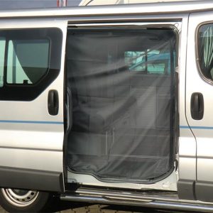 Síť proti hmyzu pro posuvné dveře Renault Trafic / Opel Vivaro B / Nissan NV300 (od 2014), černá 304574 Síť proti hmyzu pro posuvné dveře Renault Trafic / Opel Vivaro B / Nissan NV300 (od 2014), černá 304574